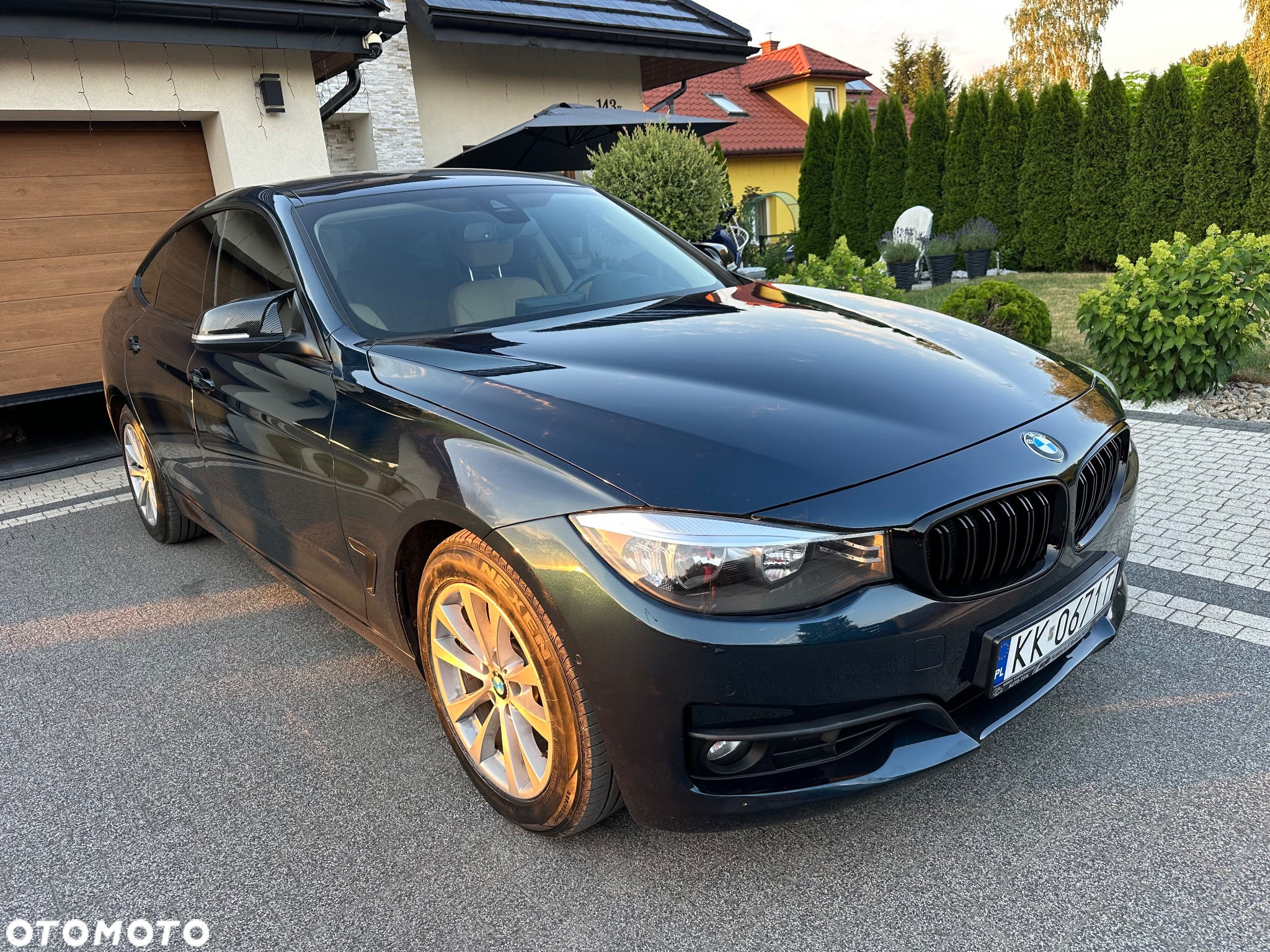 BMW 3GT 320i xDrive GT Sport-Aut Luxury Line - 2
