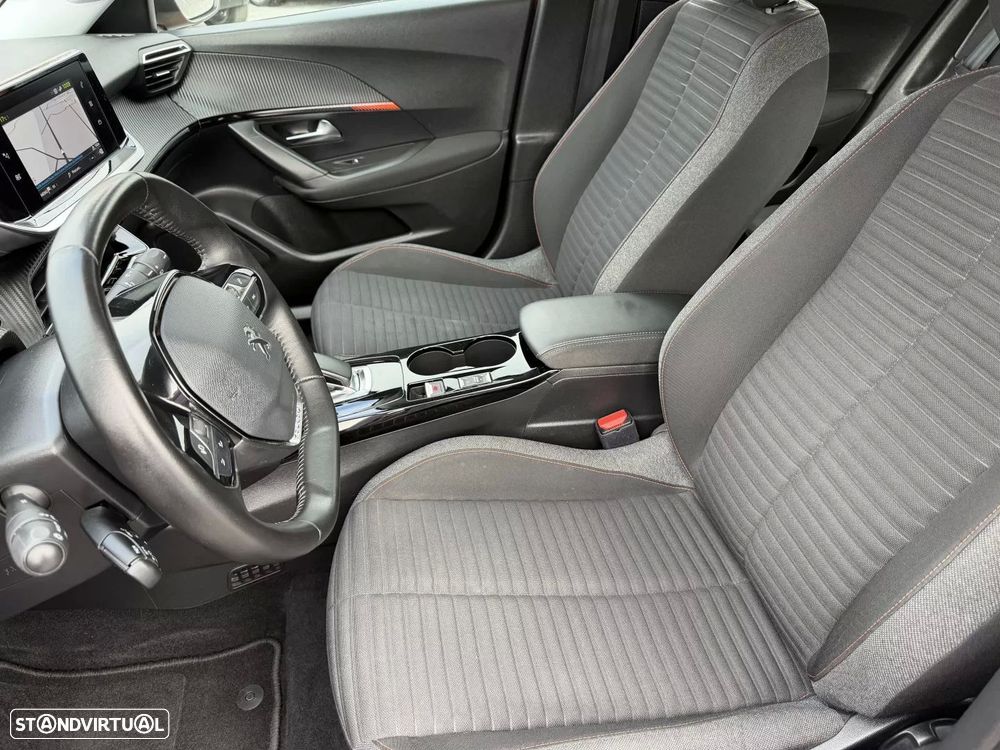 Peugeot e-2008 50 kWh Active - 18