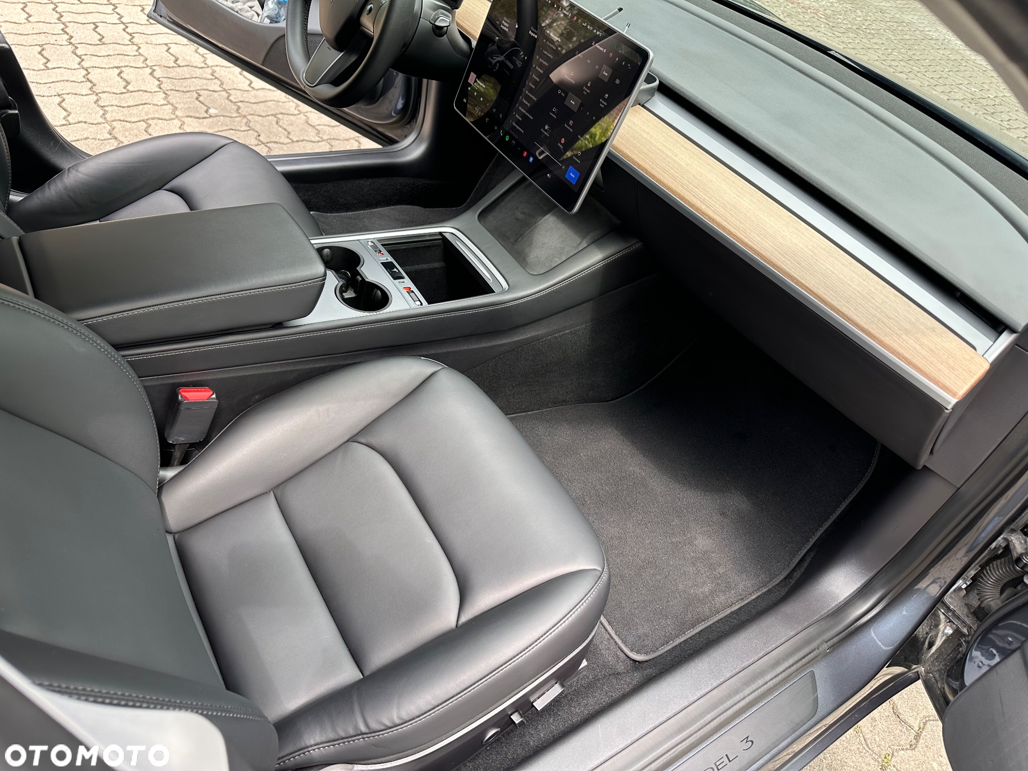 Tesla Model 3 Langstreckenbatterie Allradantrieb Dual Motor - 20