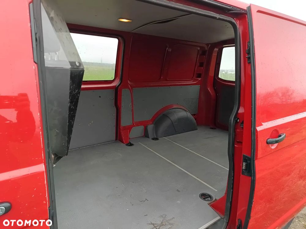 Volkswagen Transporter - 5