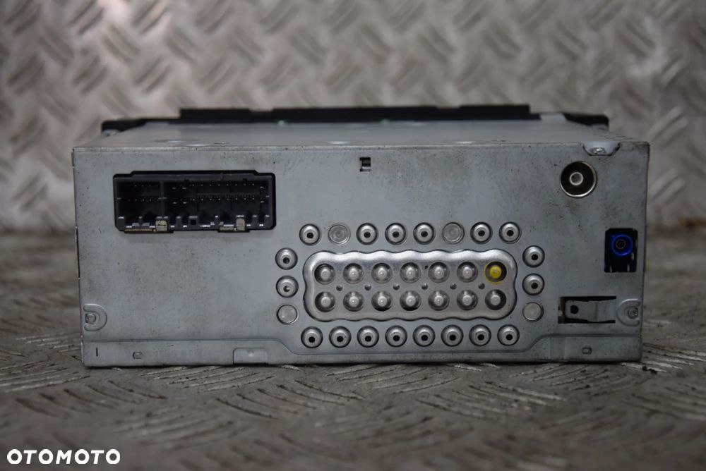 JEEP CHEROKEE KJ RADIO - 6