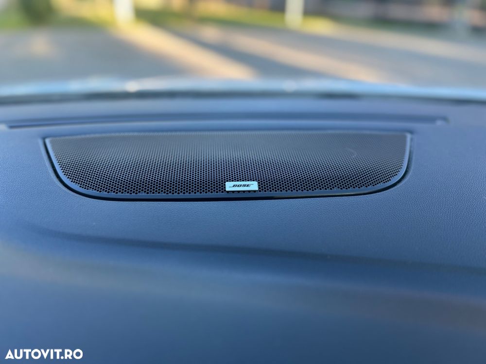 Renault Megane ENERGY dCi 110 Start & Stop Bose Edition - 17