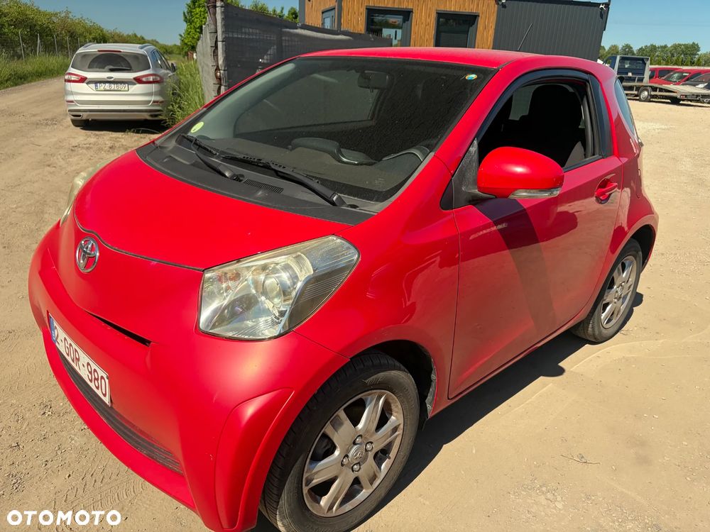 Toyota iQ 1.4 D-4D + - 7