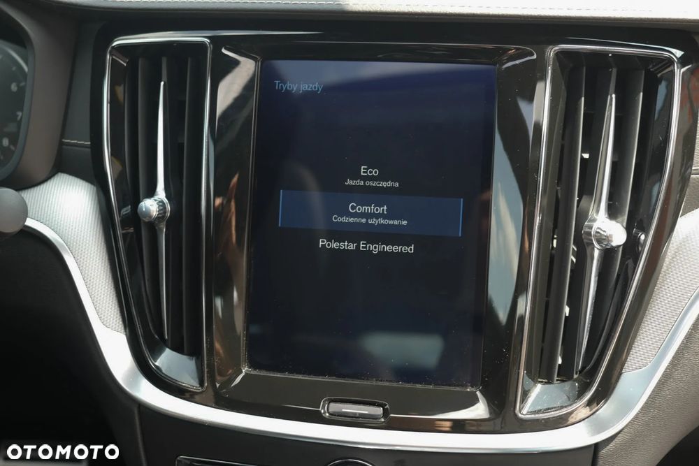 Volvo S60 T5 R-Design - 14