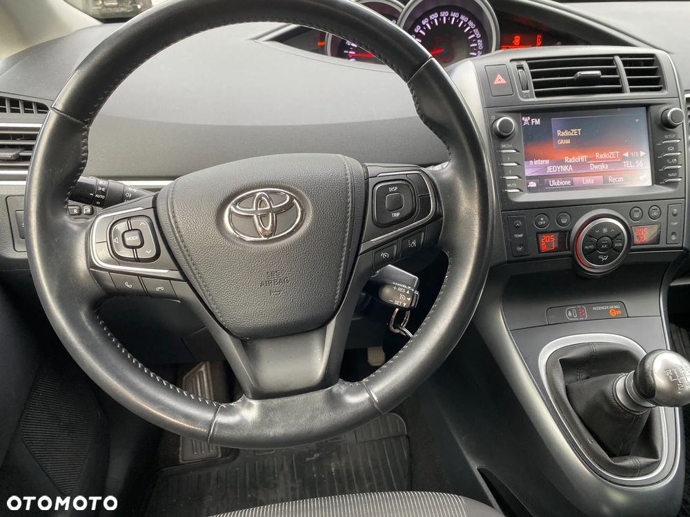 Toyota Verso 1.8 Premium EU6 - 15