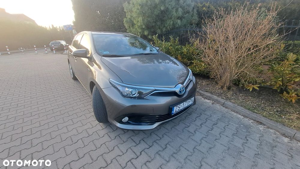 Toyota Auris 1.8 HSD Sol - 3