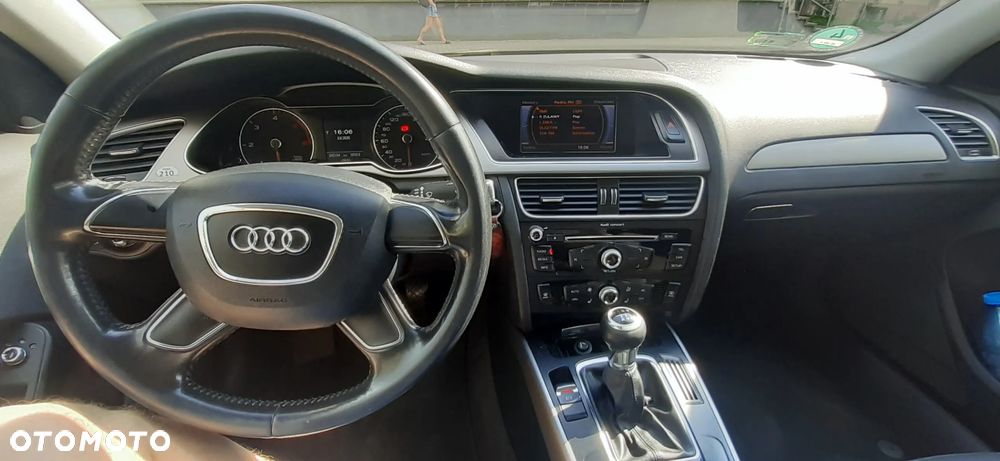 Audi A4 Limousine - 2