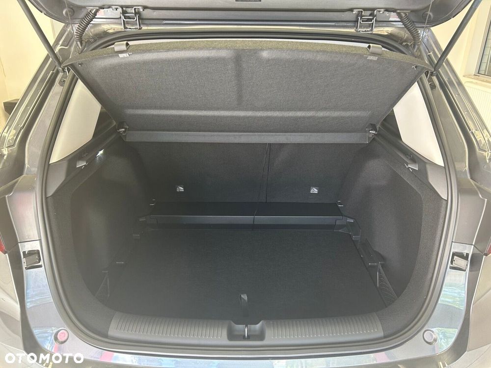 MG ZS Hybrid+ - 13
