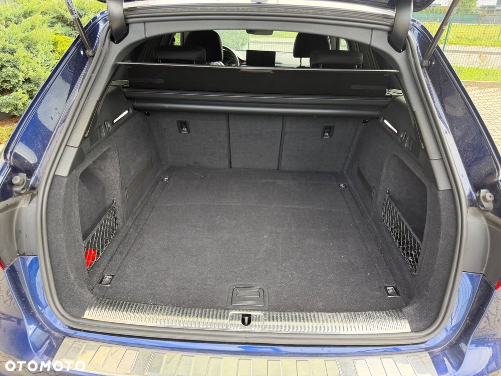 Audi A4 Avant 45 TFSI quattro S tronic advanced - 20
