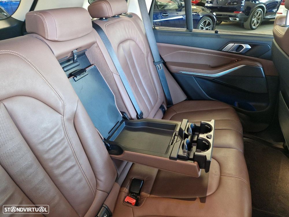 BMW X5 xDrive45e - 16