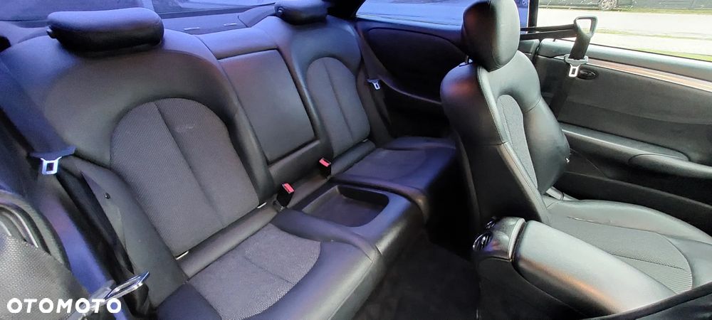 Mercedes-Benz CLK - 7
