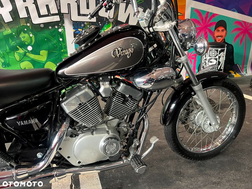 Yamaha XV - 8