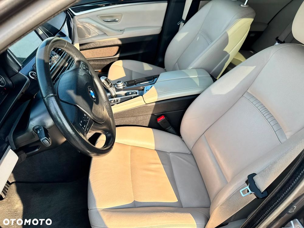 BMW Seria 5 518d - 16