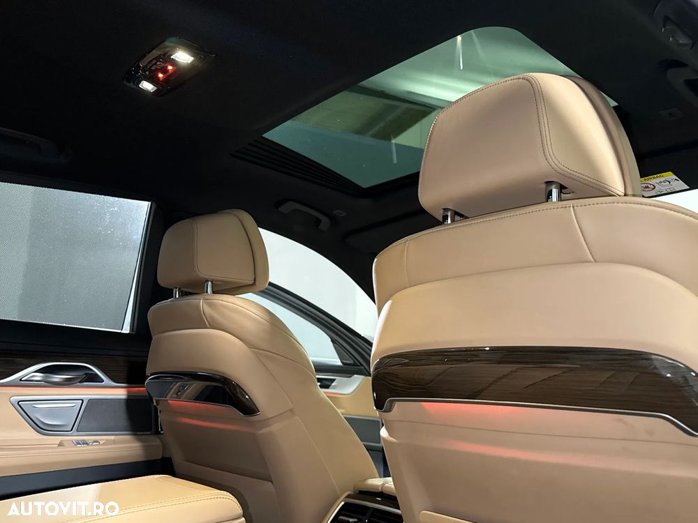 BMW Seria 7 - 27