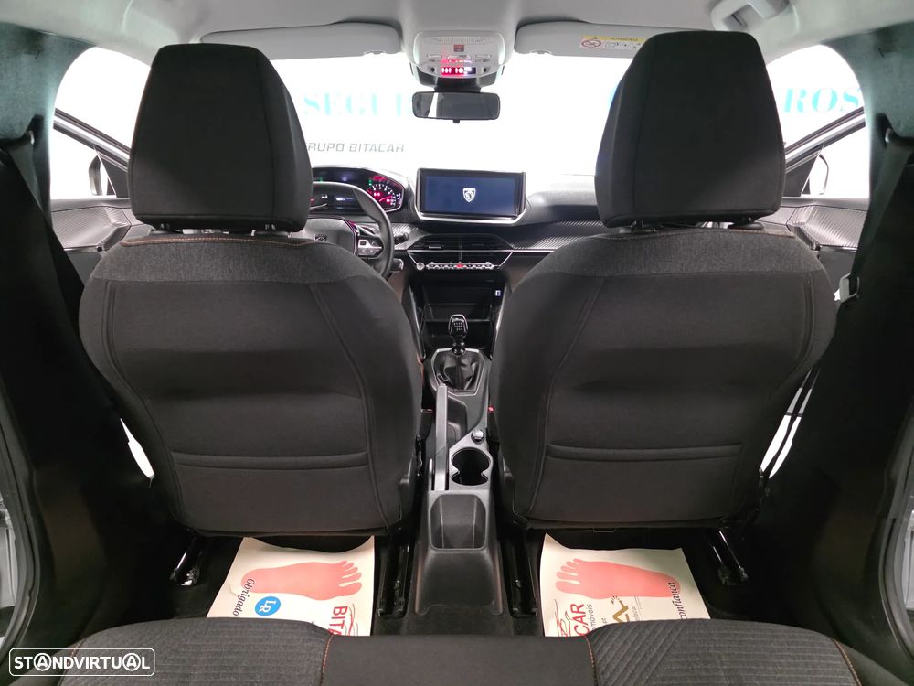 Peugeot 208 1.2 PureTech Style - 32