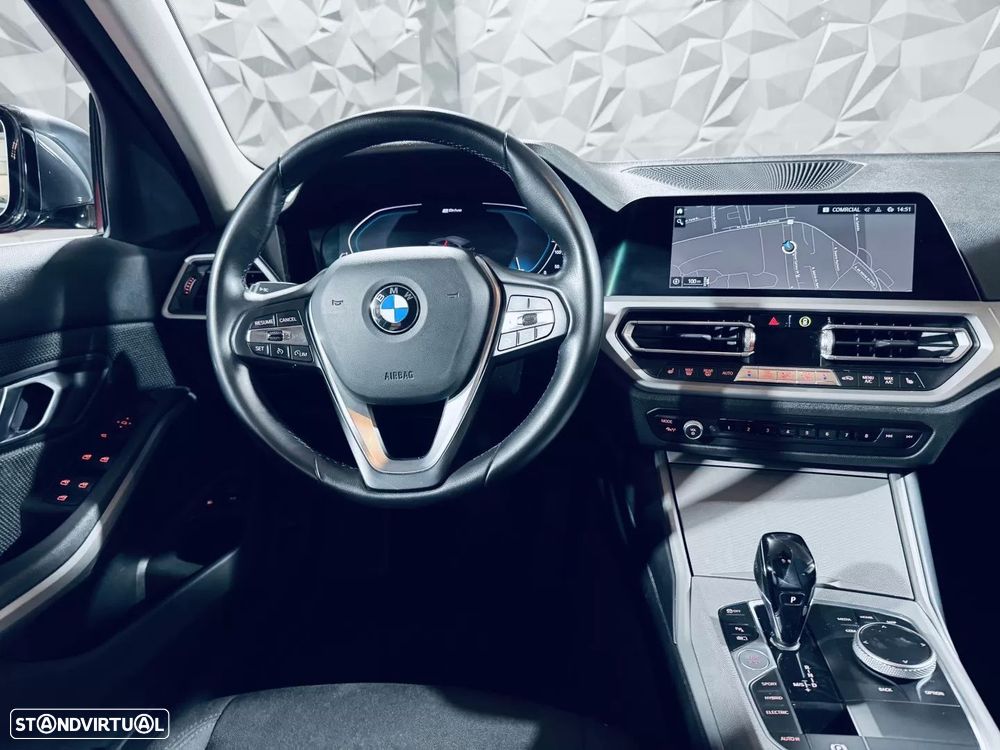 BMW 330 - 31