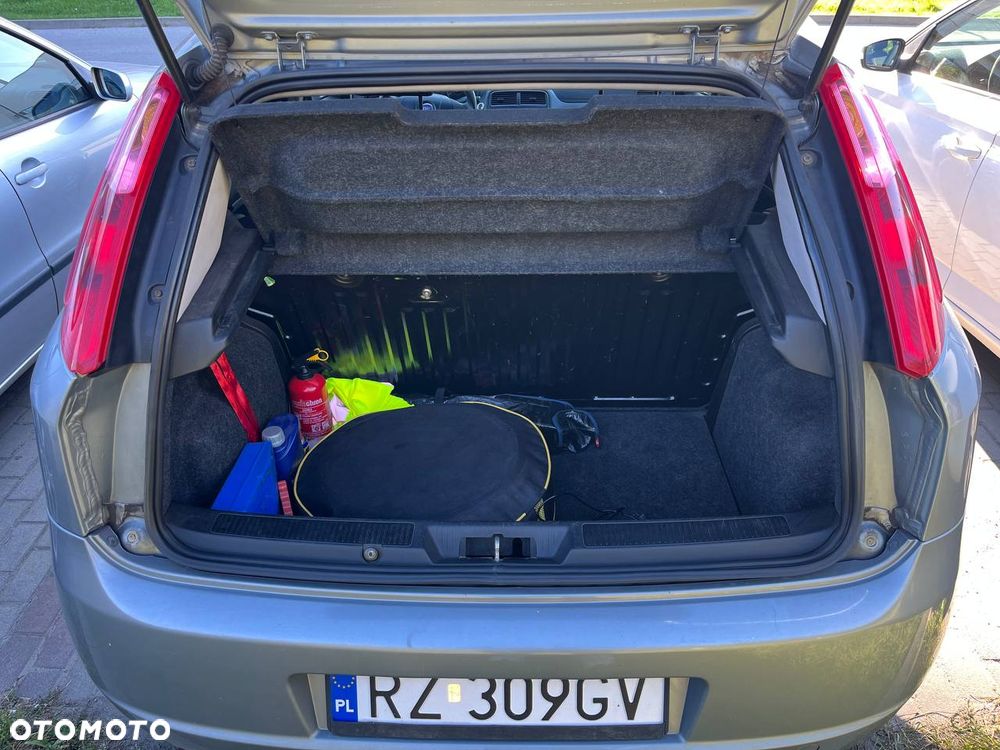 Fiat Grande Punto - 8