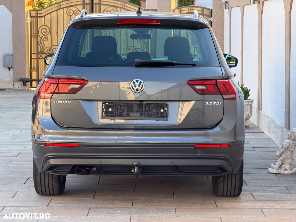 Volkswagen Tiguan - 9