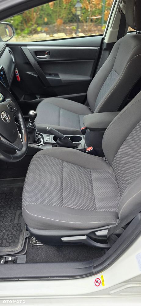 Toyota Corolla 1.6 Active - 6