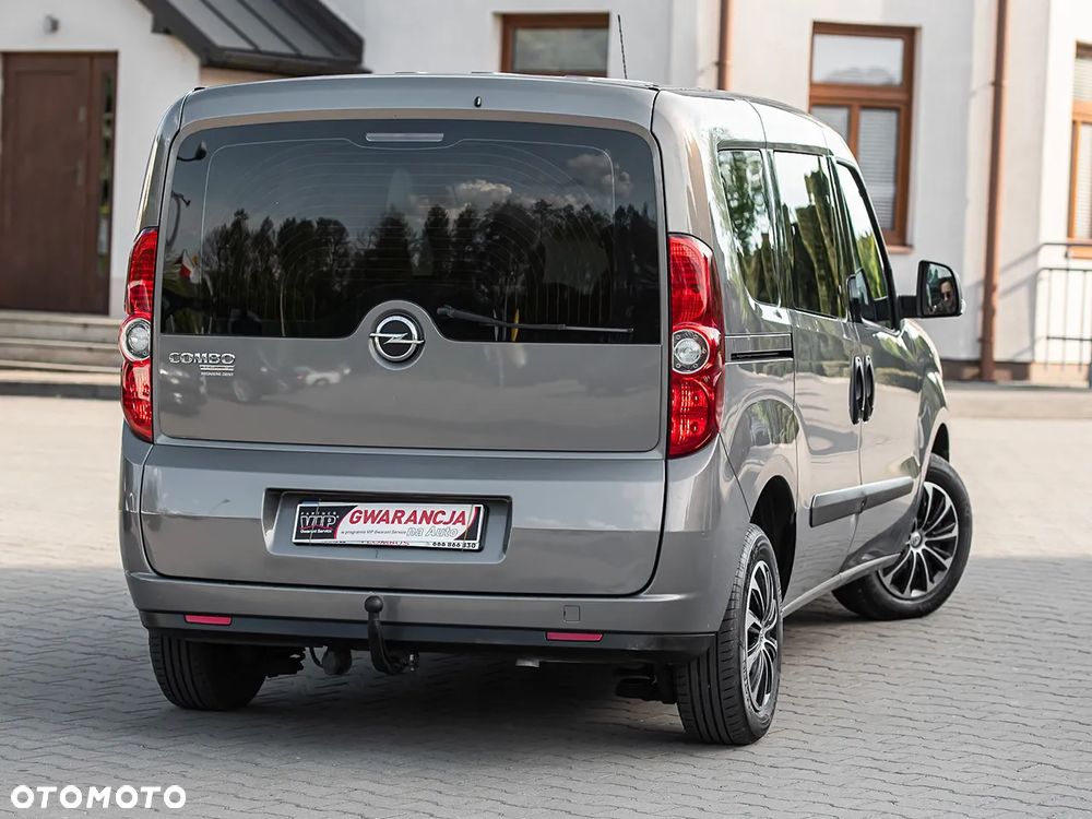 Opel Combo - 12
