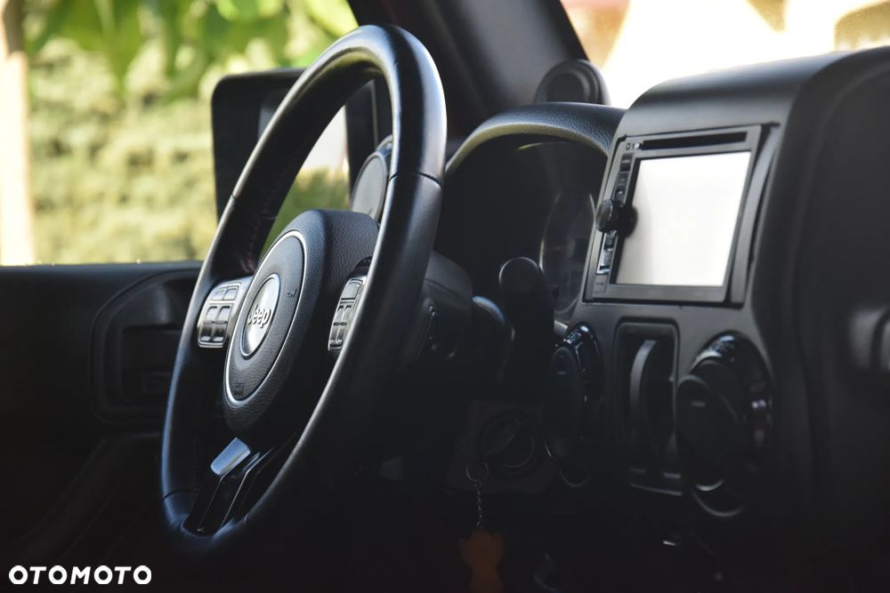 Jeep Wrangler 2.8 CRD Sahara - 23