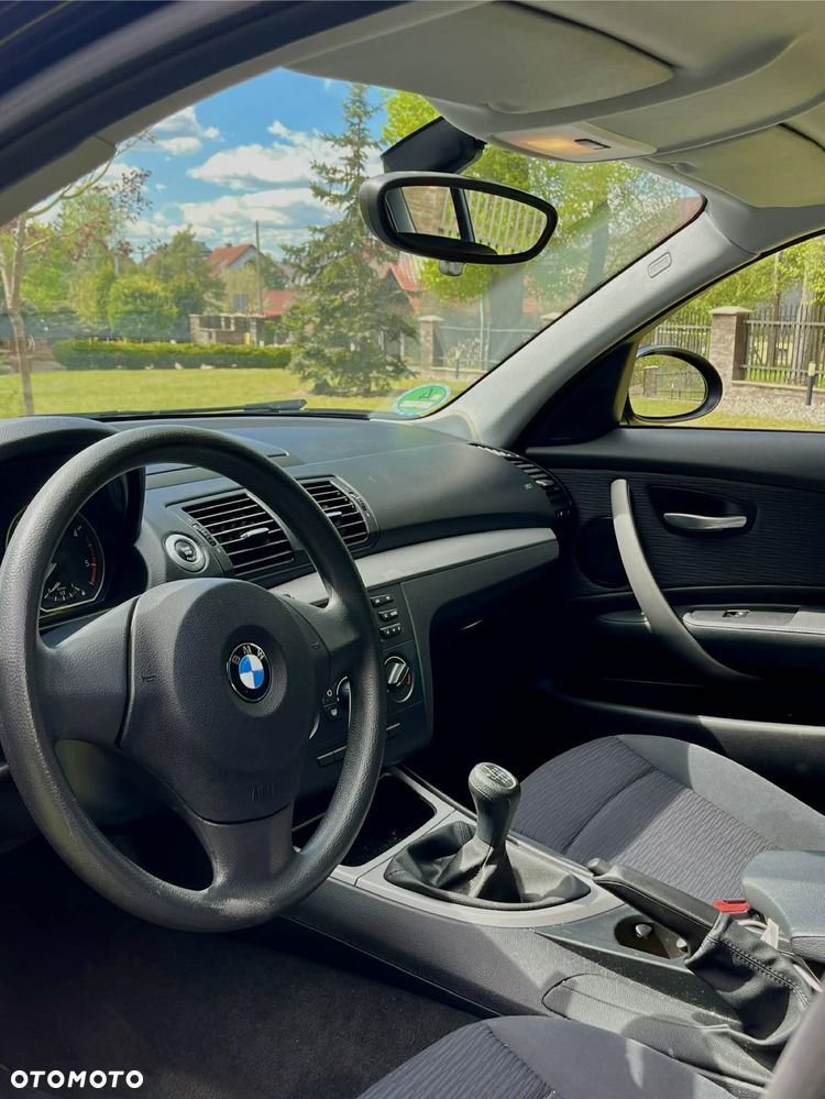 BMW Seria 1 116d DPF - 13