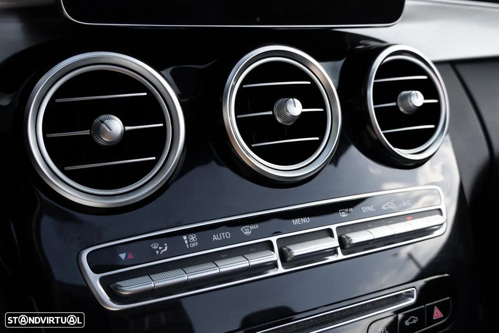 Mercedes-Benz C 220 d Cabrio 9G-Tronic AMG Line - 38