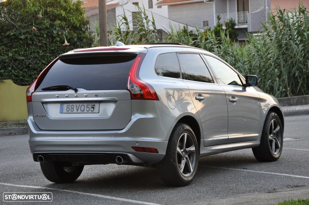 Volvo XC 60 2.0 D4 R-Design Summum Geartronic - 3