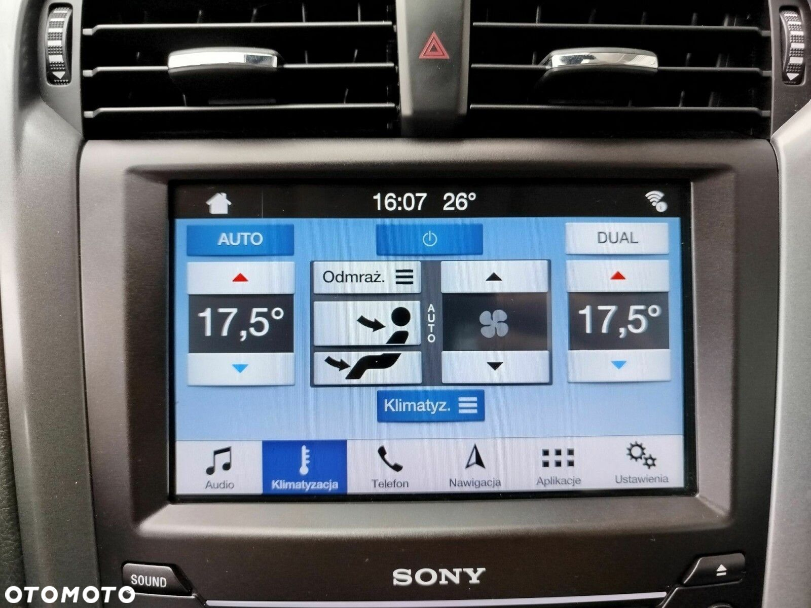 Ford Mondeo 1.5 EcoBoost Titanium - 21