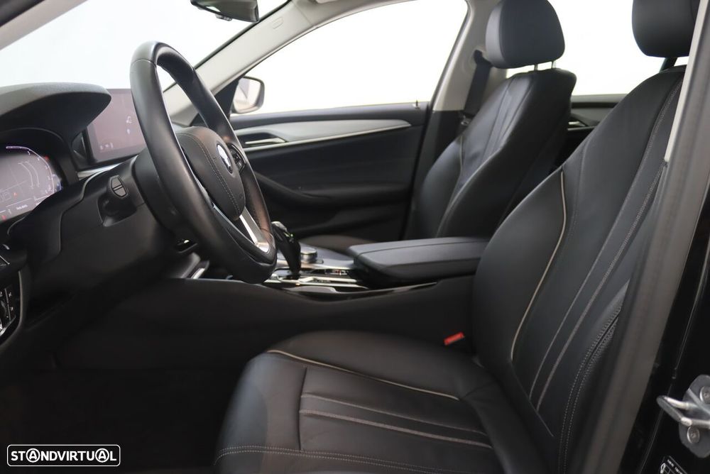 BMW 530 e Line Luxury - 5