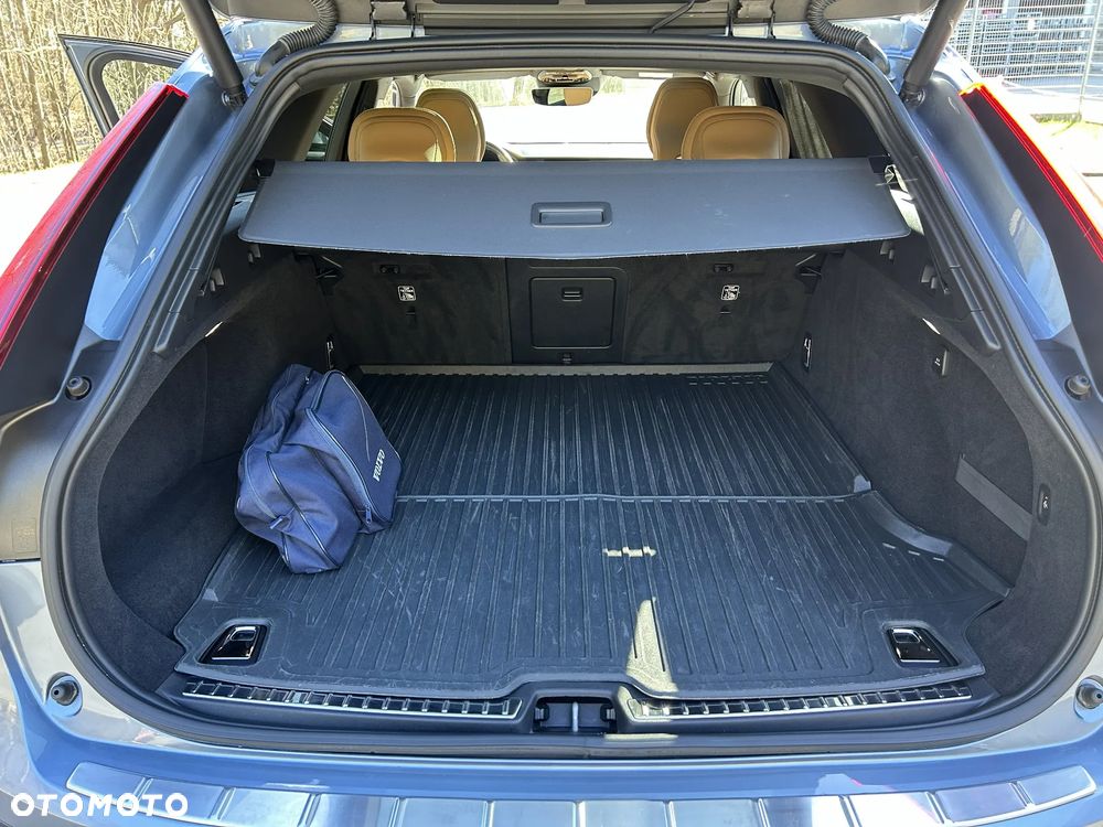 Volvo V90 D5 AWD Inscription - 27