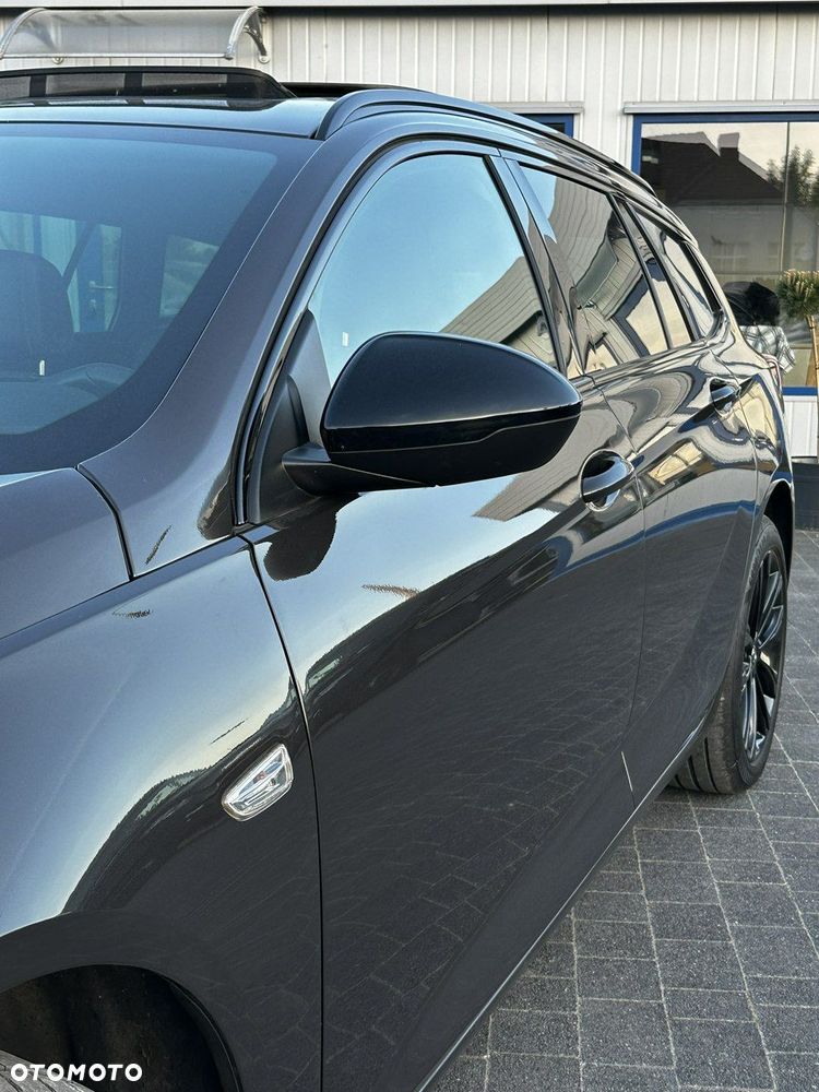 Opel Insignia - 32