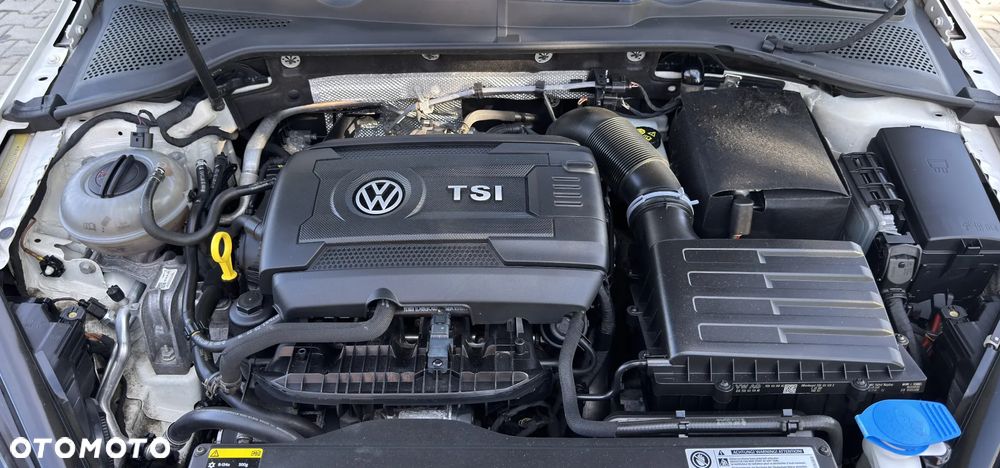 Volkswagen Golf - 35