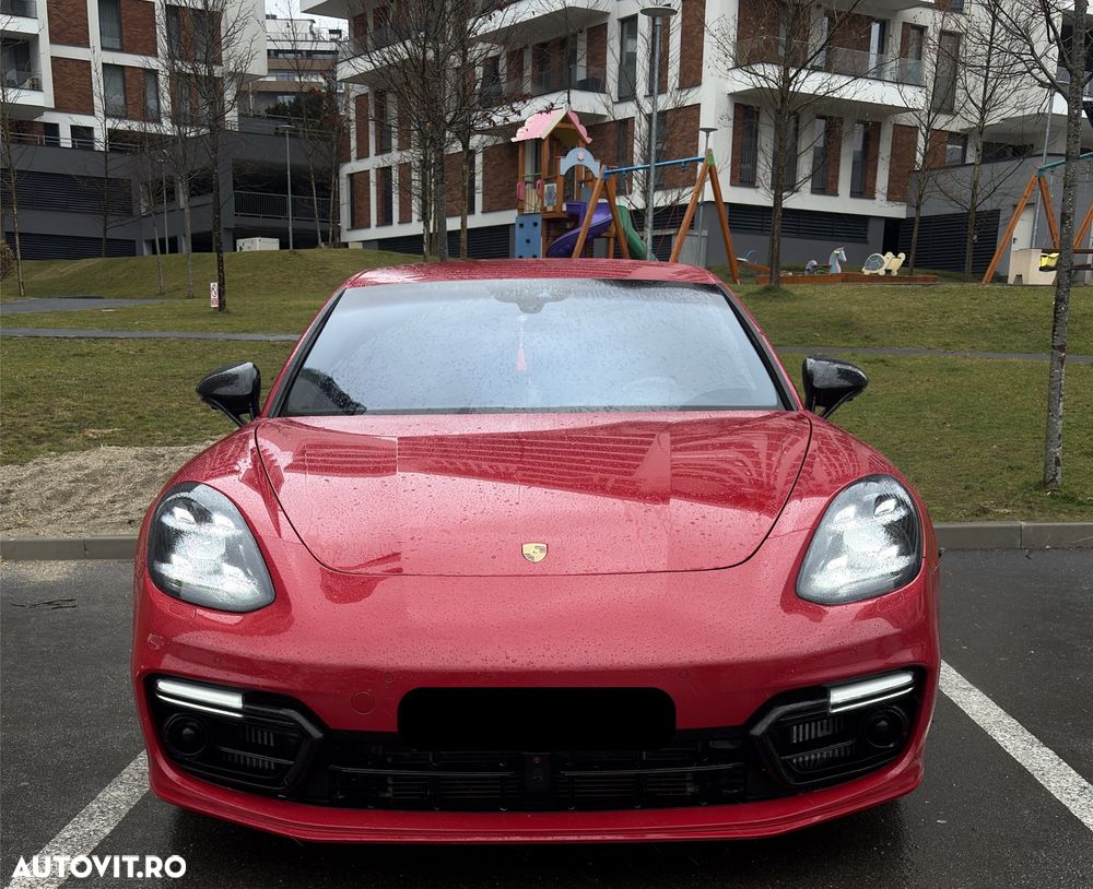 Porsche Panamera - 1