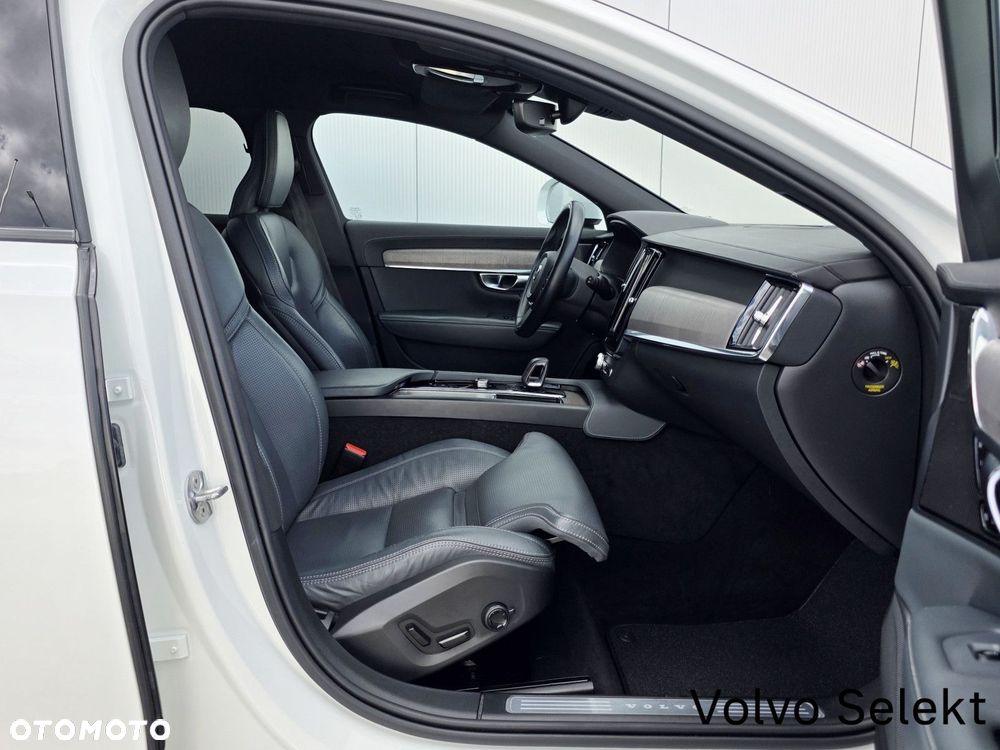 Volvo V90 Cross Country - 16