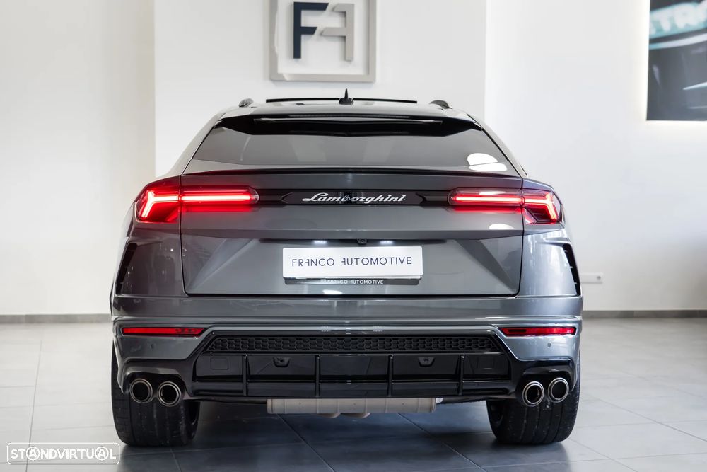 Lamborghini Urus 4.0 V8 - 4