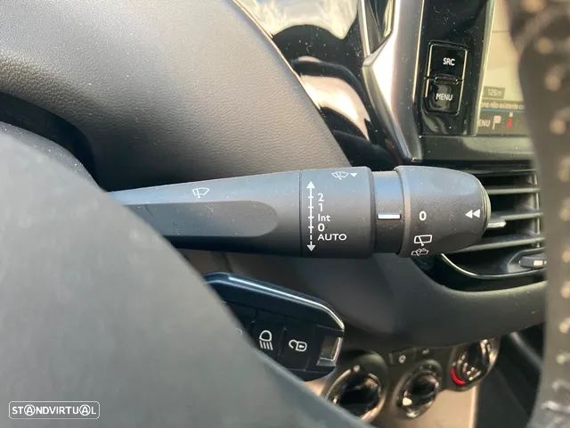 Peugeot 208 1.5 BlueHDi Signature - 15