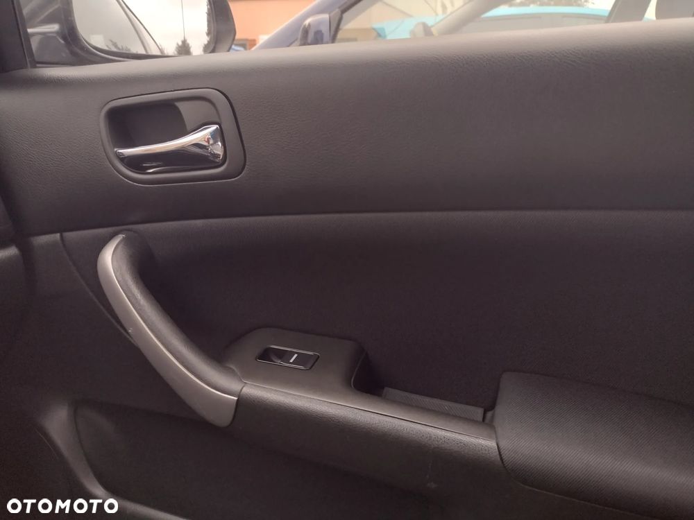 Honda Accord 2.0 Comfort - 11