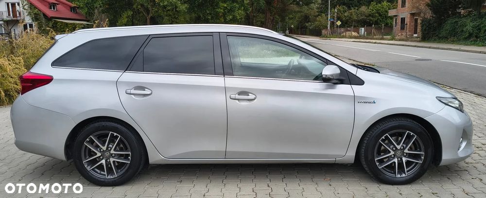 Toyota Auris 1.8 HSD Luna - 3
