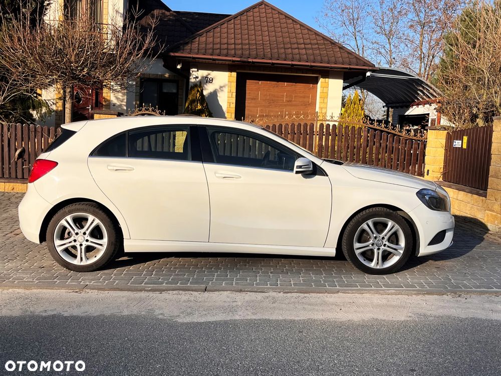 Mercedes-Benz Klasa A 180 BlueEfficiency Edition Style - 26