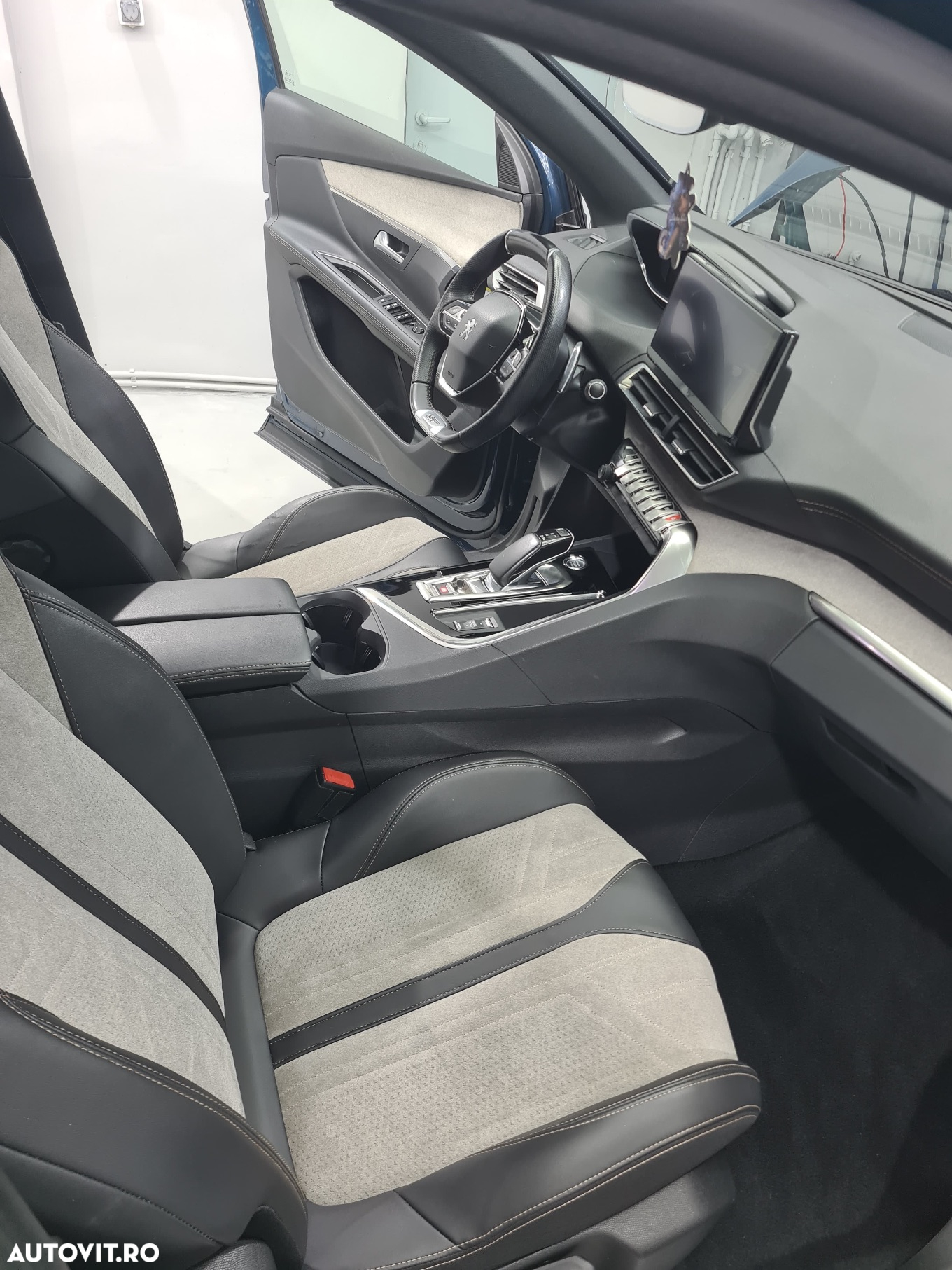 Peugeot 3008 PHEV 225 EAT8 GT - 17