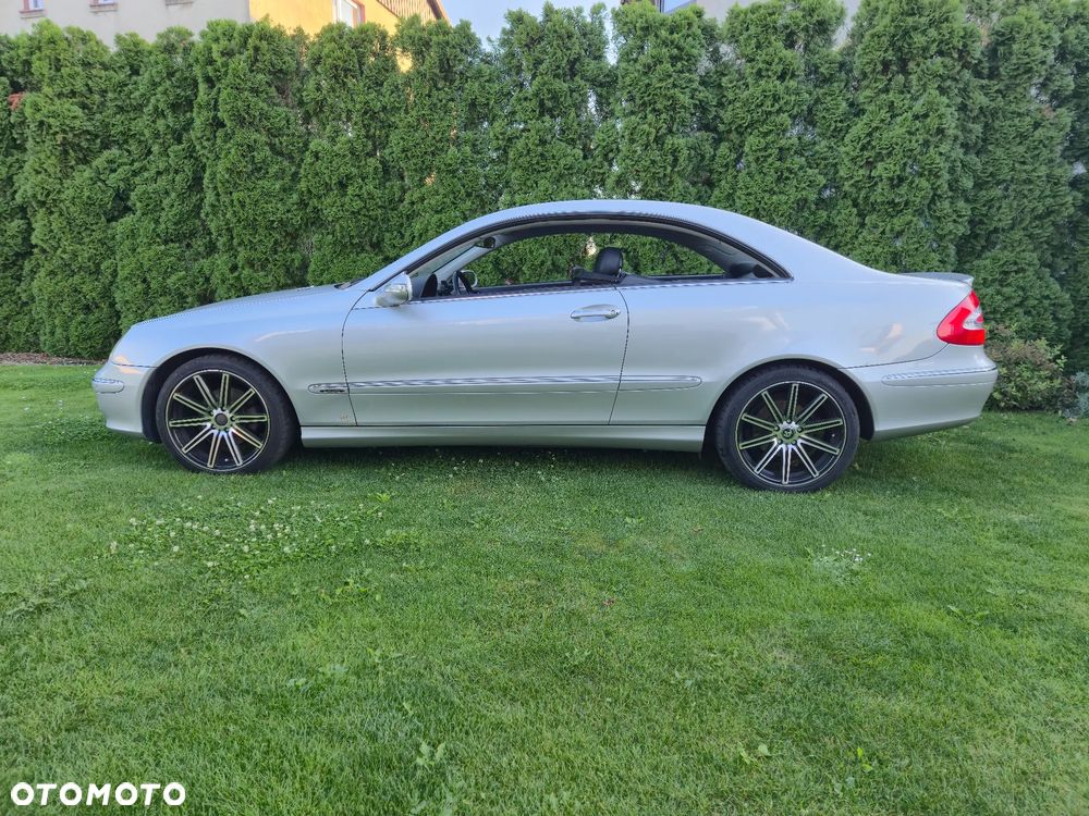 Mercedes-Benz CLK - 3