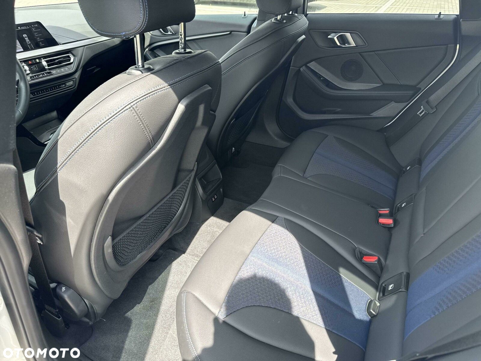 BMW Seria 2 218i M Sport - 24