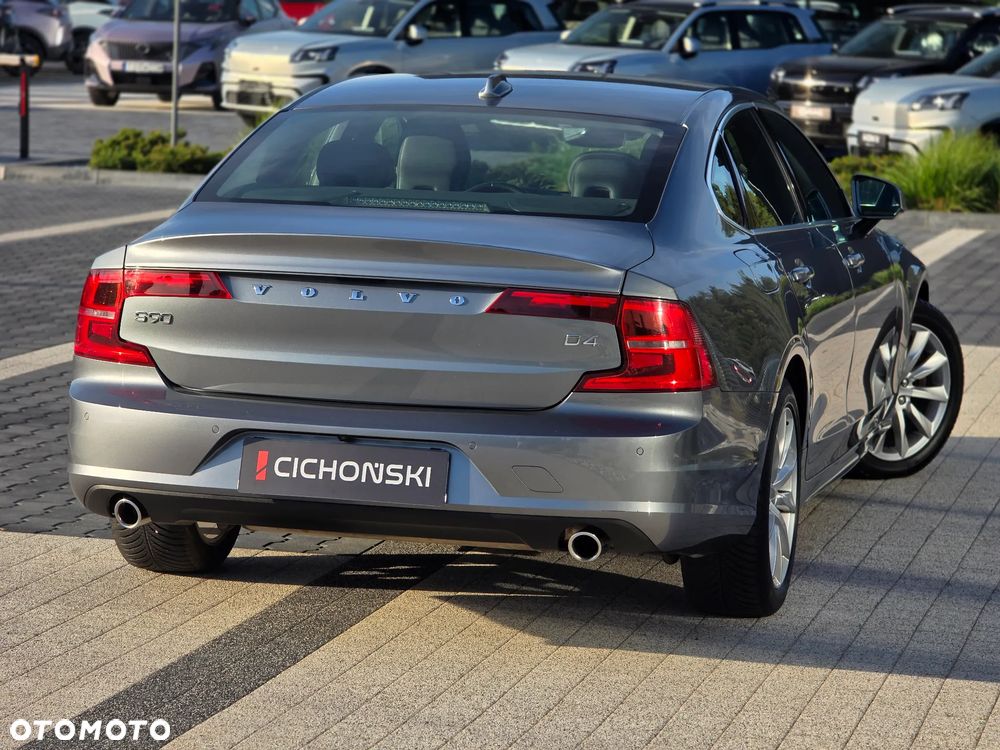 Volvo S90 D4 SCR Momentum Pro - 13