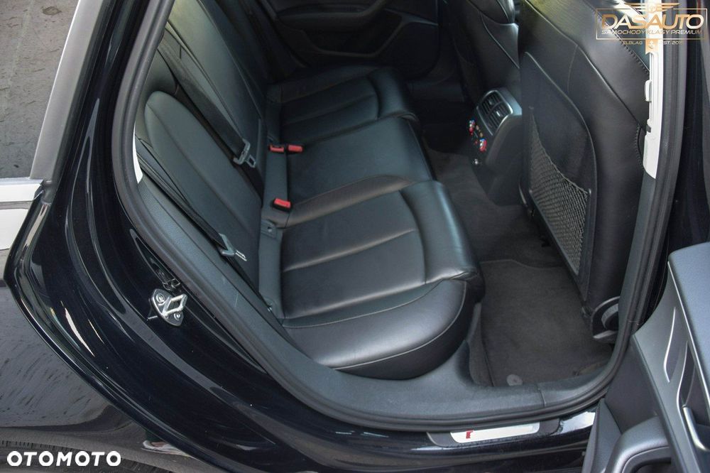 Audi A6 Avant 2.0 TDI Ultra S tronic - 33