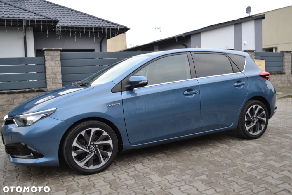 Toyota Auris 2016 photo 3