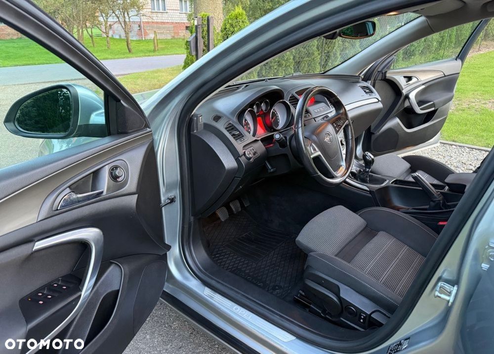 Opel Insignia - 18