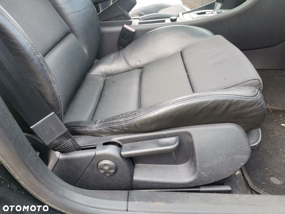 Fotel Kanapa Boczki Kompletny Środek AUDI A4 B6 S-line Kombi  00-04 - 13