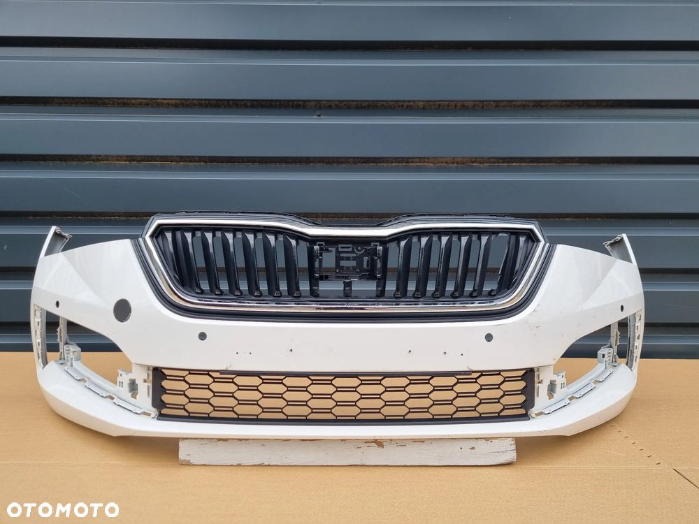 SKODA SCALA 2019- Zderzak przód oryginał MB380 - 1