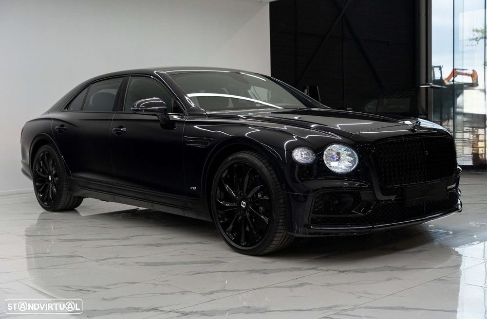 Bentley Flying Spur V8 Mulliner - 11